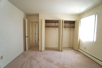 Bellaire estates bedroom